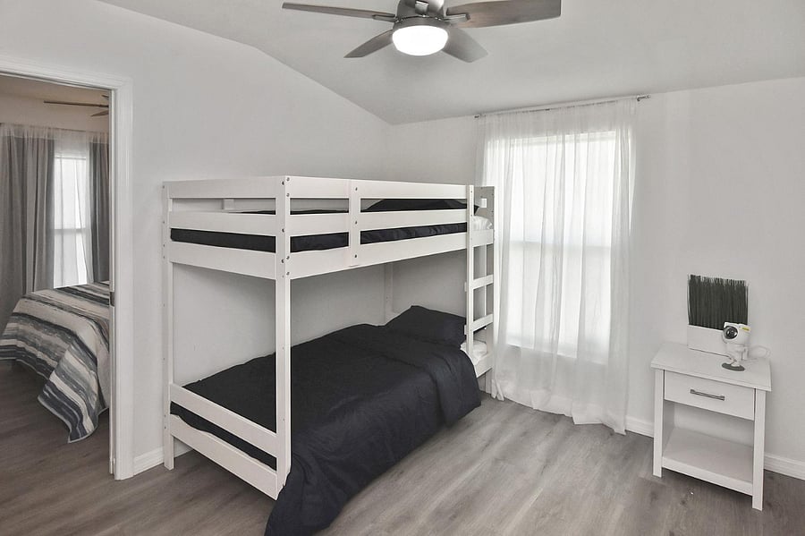 Furnished Finder property 1000134_1 photo 12
