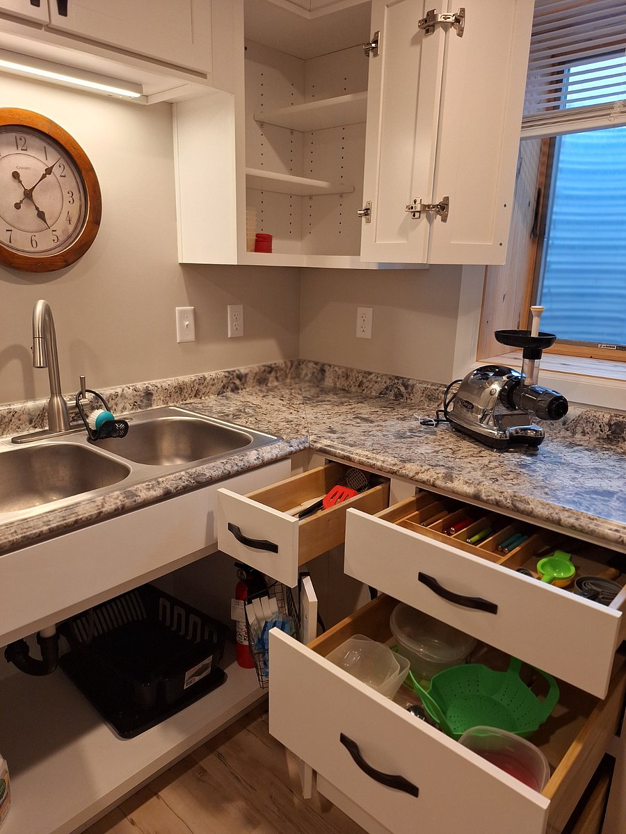 Furnished Finder property 1000135_1 photo 25
