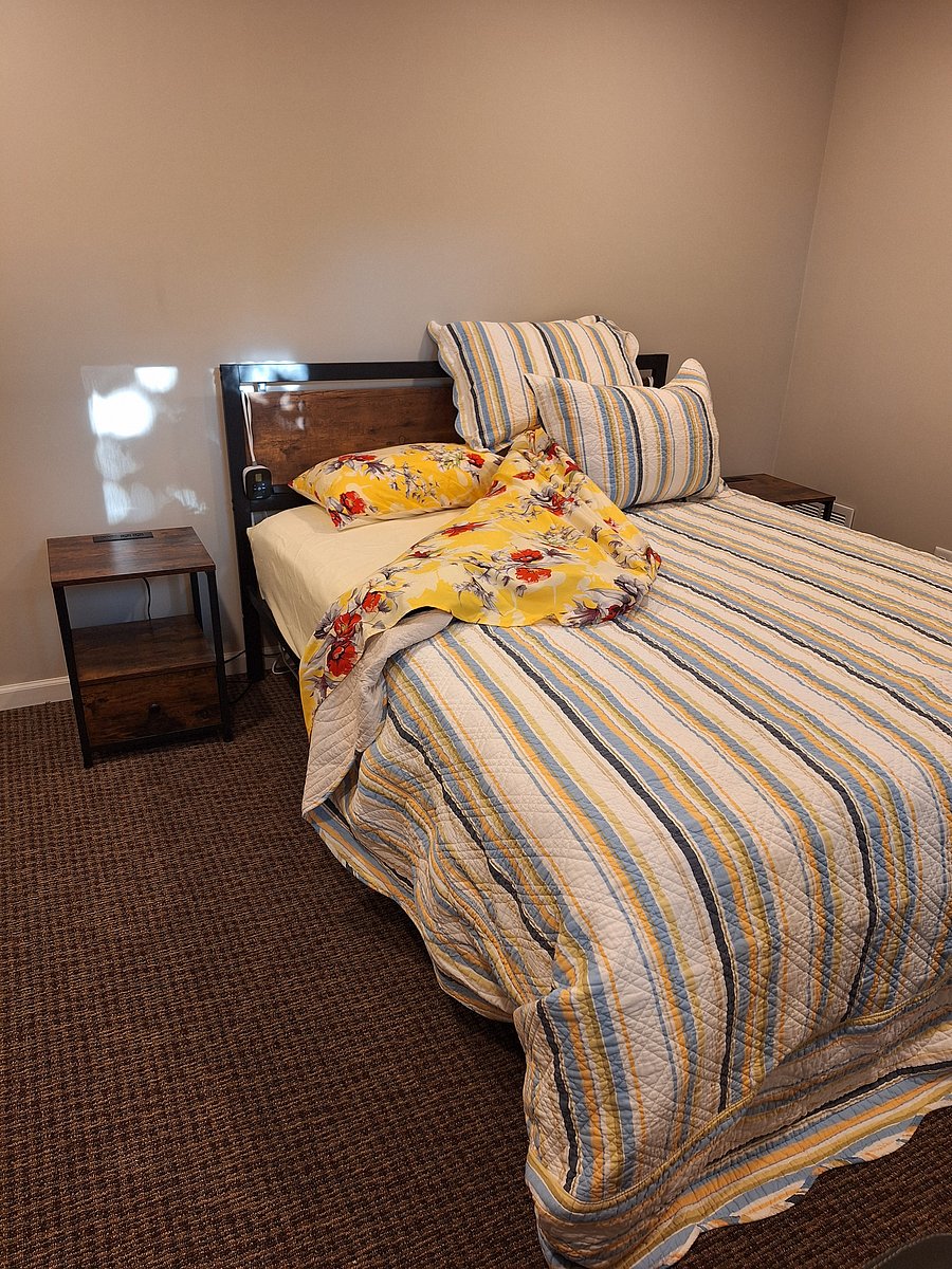 Furnished Finder property 1000135_1 photo 54