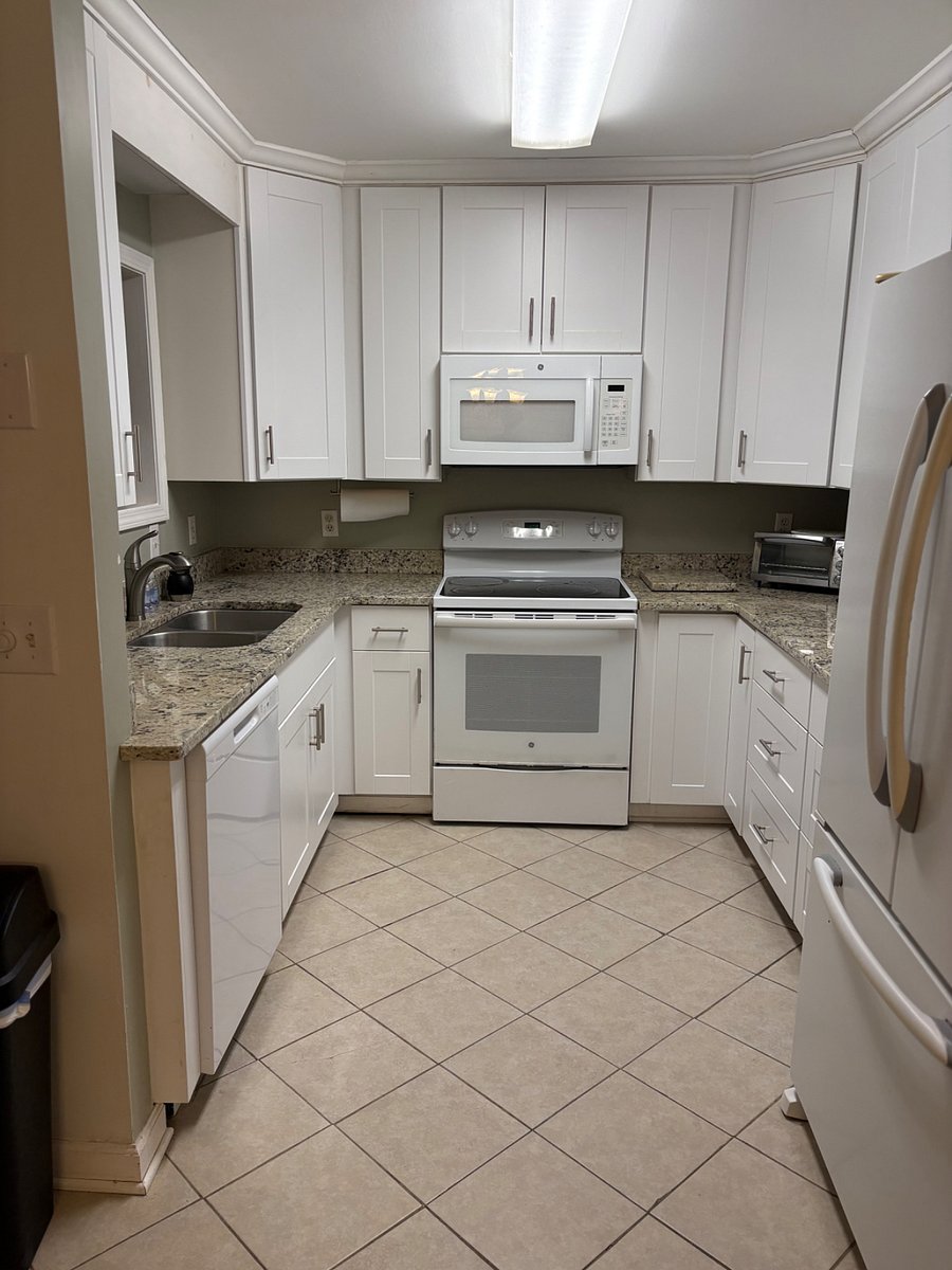 Furnished Finder property 1000183_1 photo 3