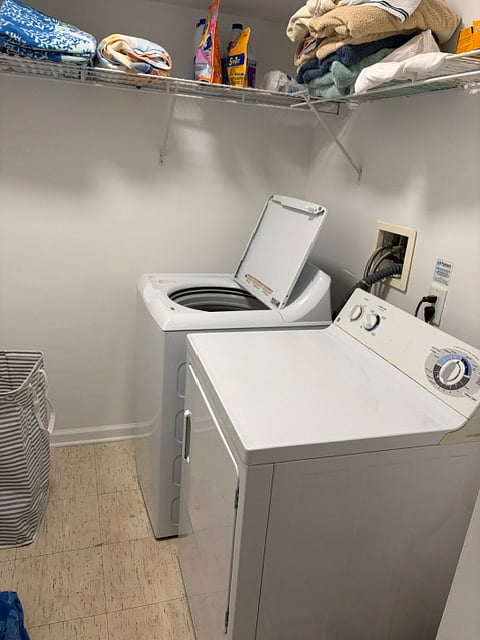Furnished Finder property 1000192_1 photo 12