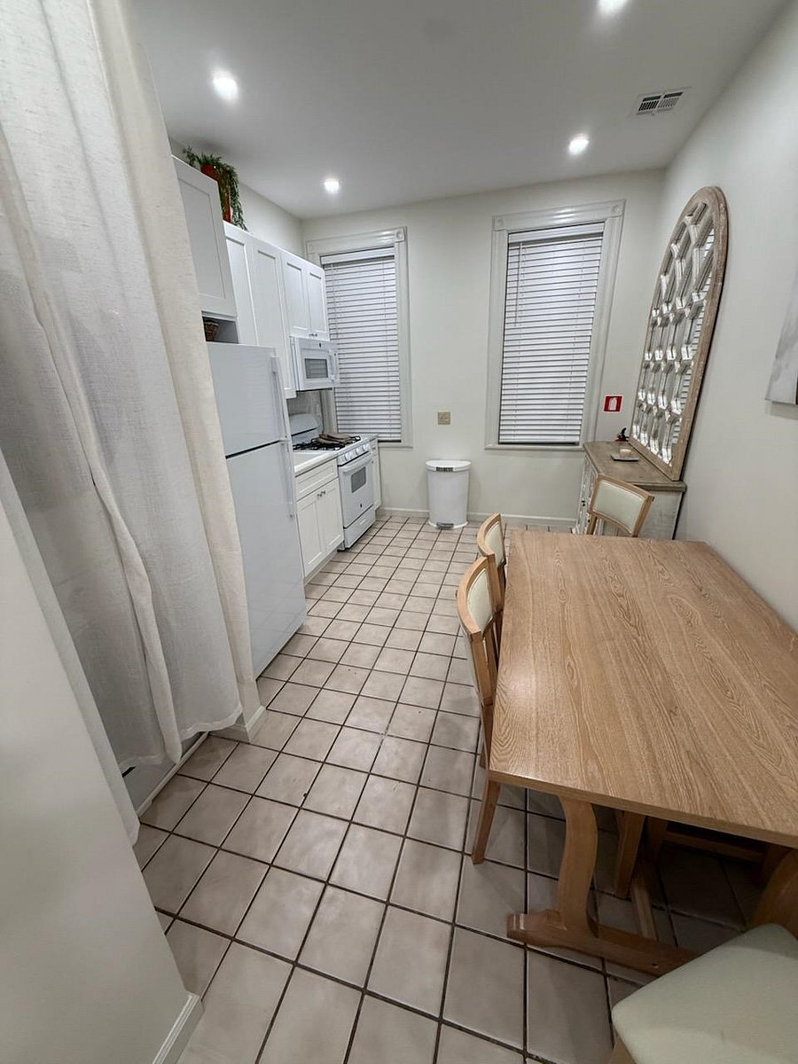 Furnished Finder property 1000231_1 photo 16