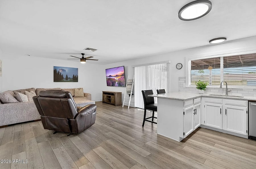 Furnished Finder property 1000266_1 photo 3