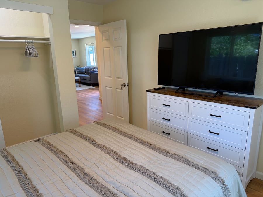 Furnished Finder property 1000270_1 photo 8