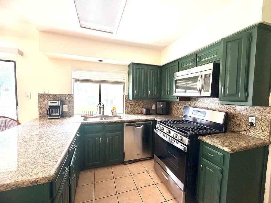 Furnished Finder property 1000284_1 photo 8