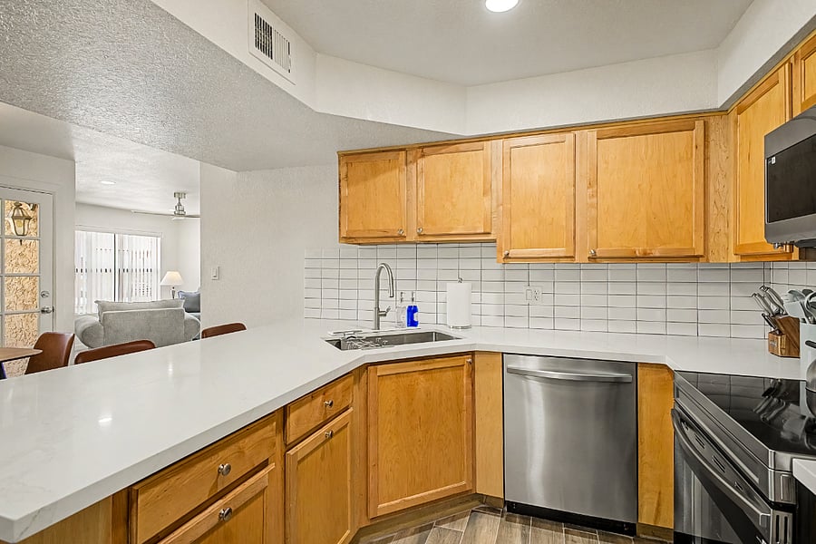 Furnished Finder property 1000327_1 photo 18