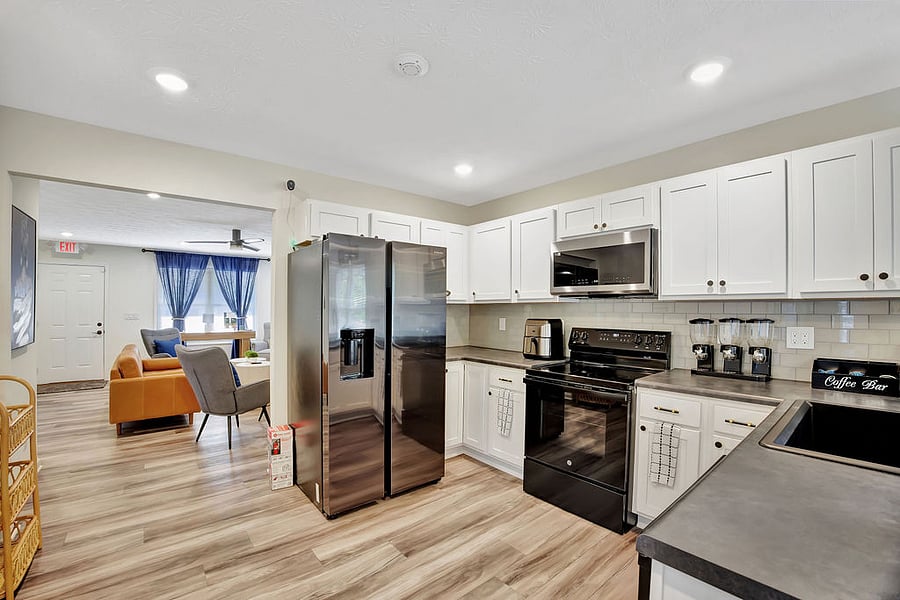 Furnished Finder property 1000356_1 photo 4