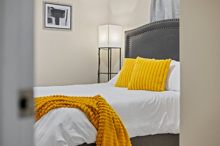 Furnished Finder property 1000369_1 photo 16