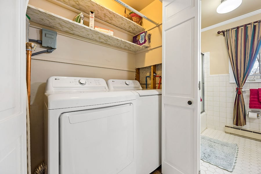 Furnished Finder property 1000372_1 photo 22