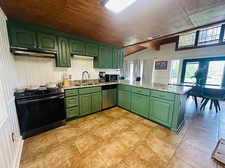 Furnished Finder property 1000377_1 photo 6