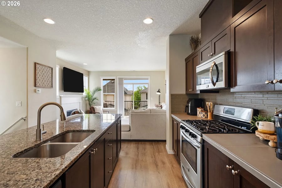 Furnished Finder property 1000379_1 photo 12