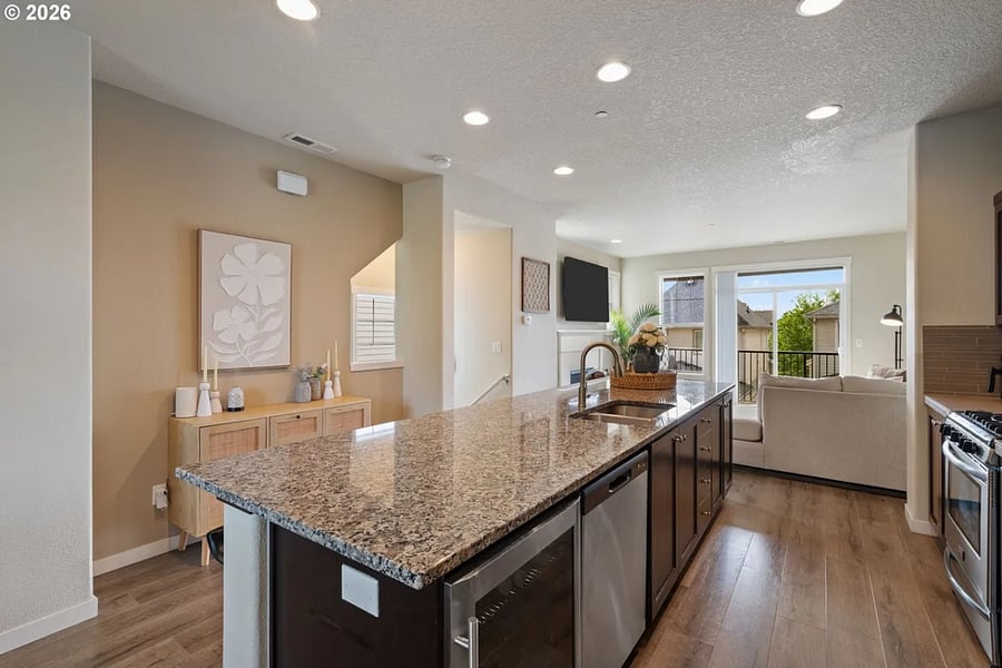 Furnished Finder property 1000379_1 photo 34