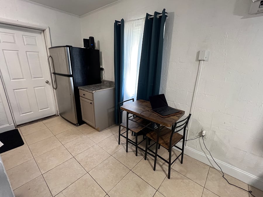 Furnished Finder property 1000390_1 photo 6