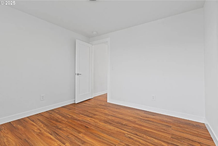 Furnished Finder property 1000399_1 photo 9