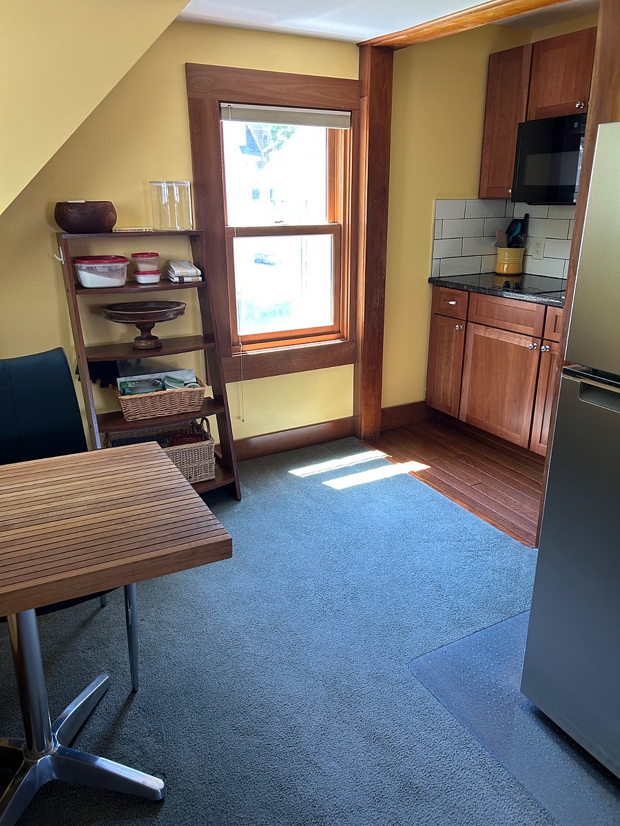 Furnished Finder property 1000413_1 photo 4