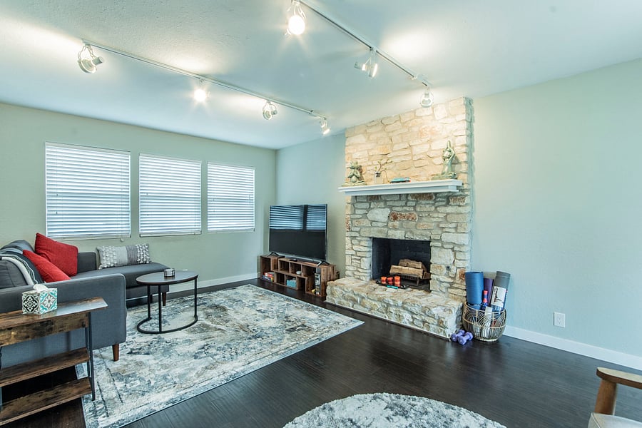 Cozy living room, yours to use anytime