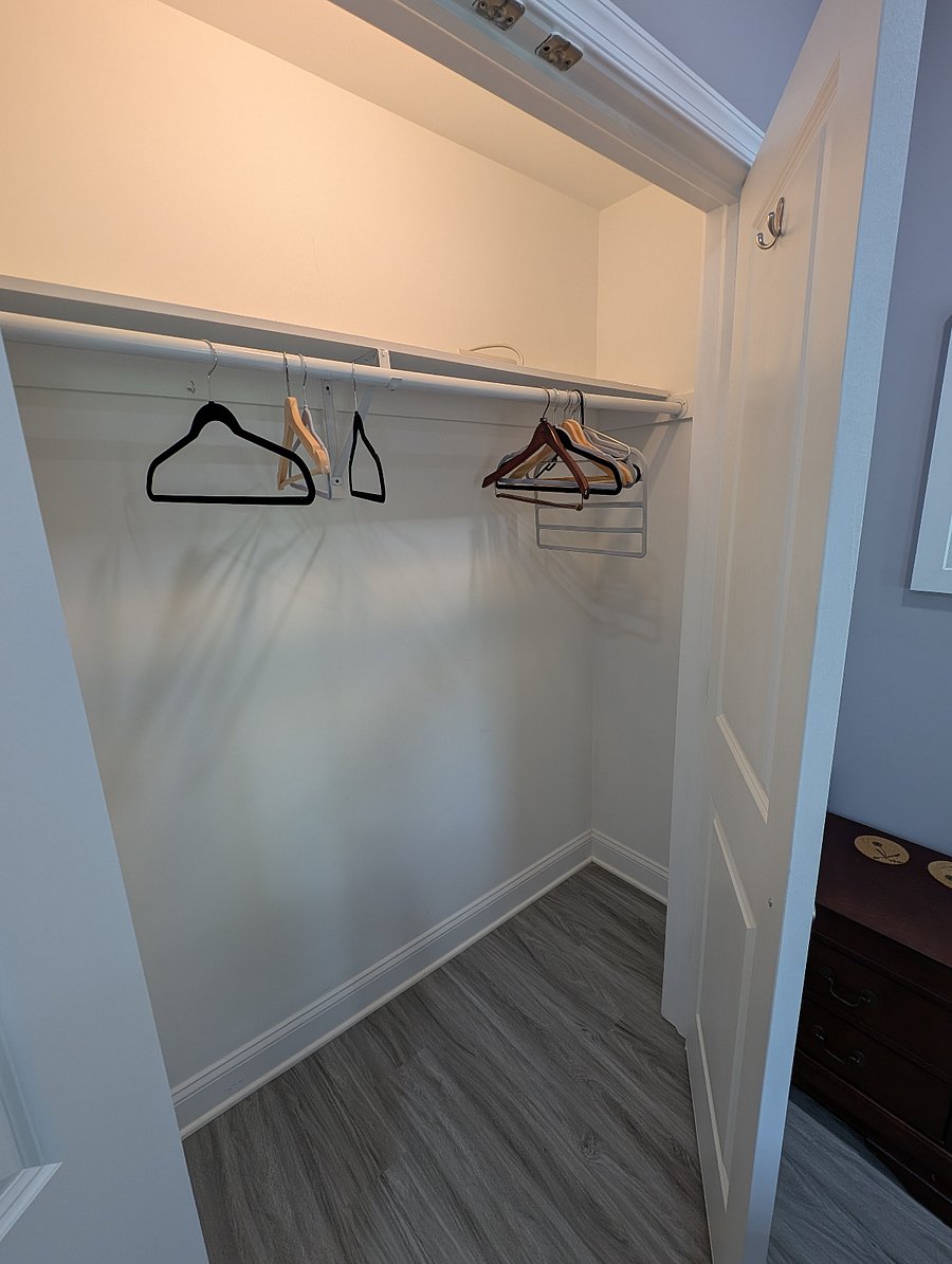 Back bedroom closet
