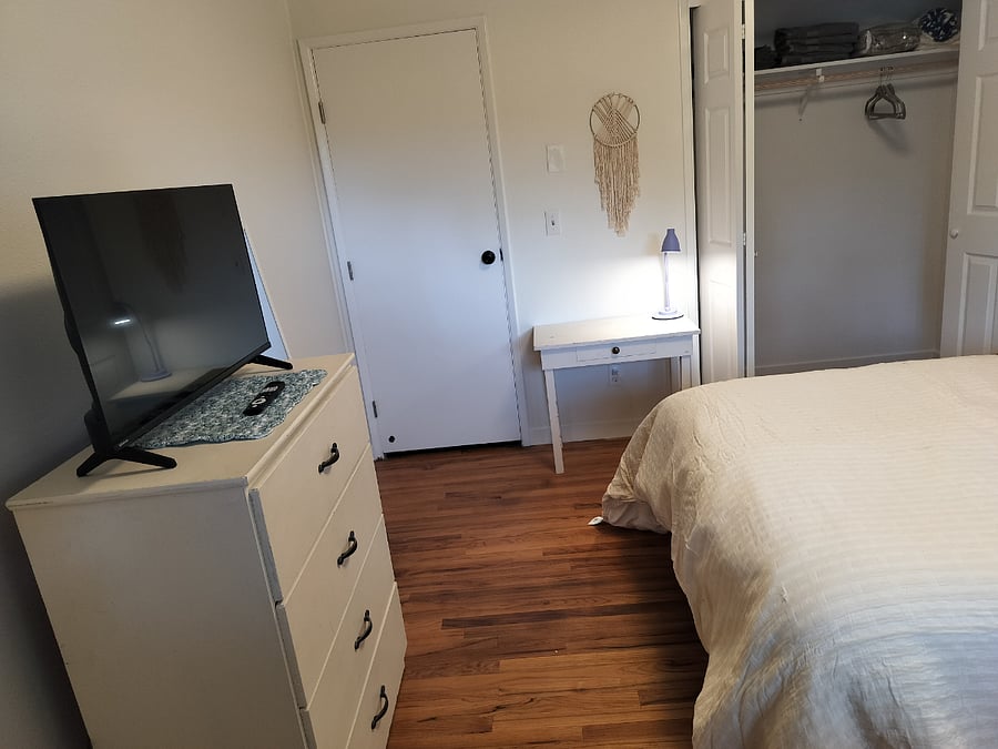 Furnished Finder property 1000444_3 photo 8