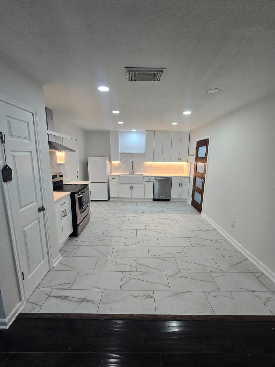 Furnished Finder property 1000457_1 photo 7