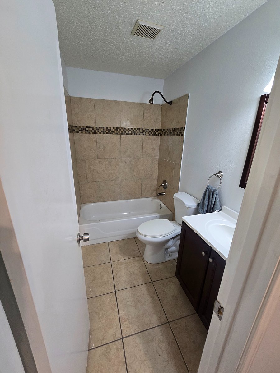 Furnished Finder property 1000457_1 photo 16