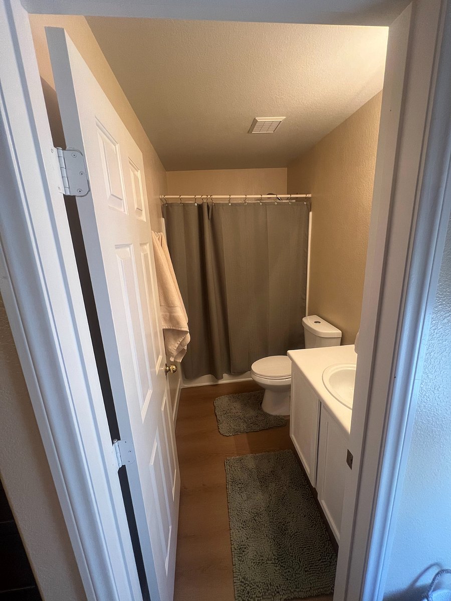 2nd Master Bathroom