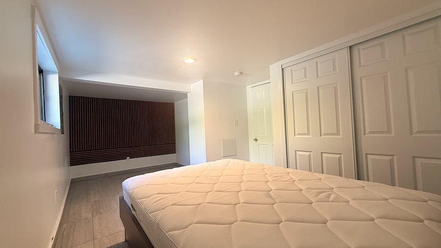 Room 1 acoustic decorative wall
