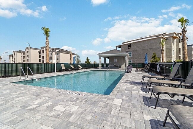 Furnished Finder property 1000477_1 photo 19