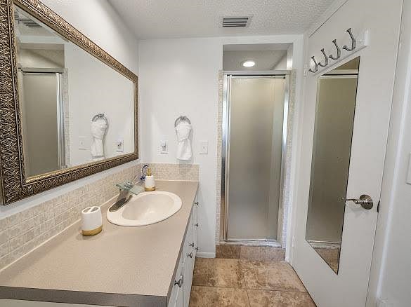 Furnished Finder property 1000478_1 photo 13