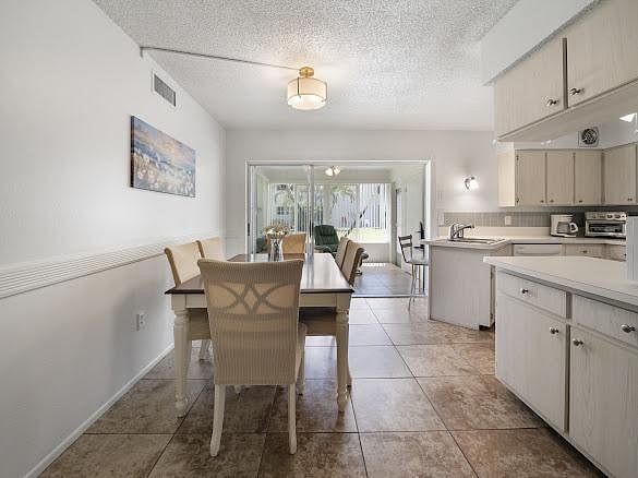 Furnished Finder property 1000478_1 photo 6