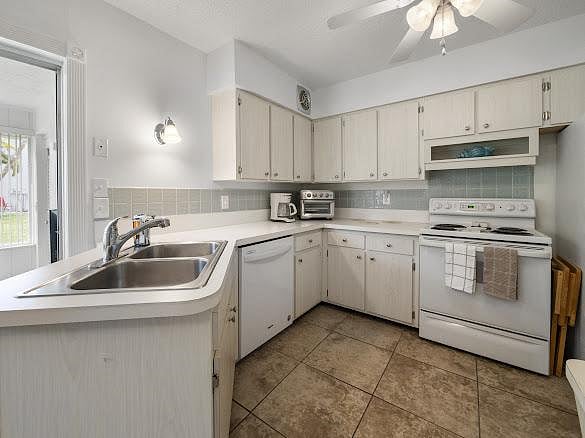 Furnished Finder property 1000478_1 photo 8