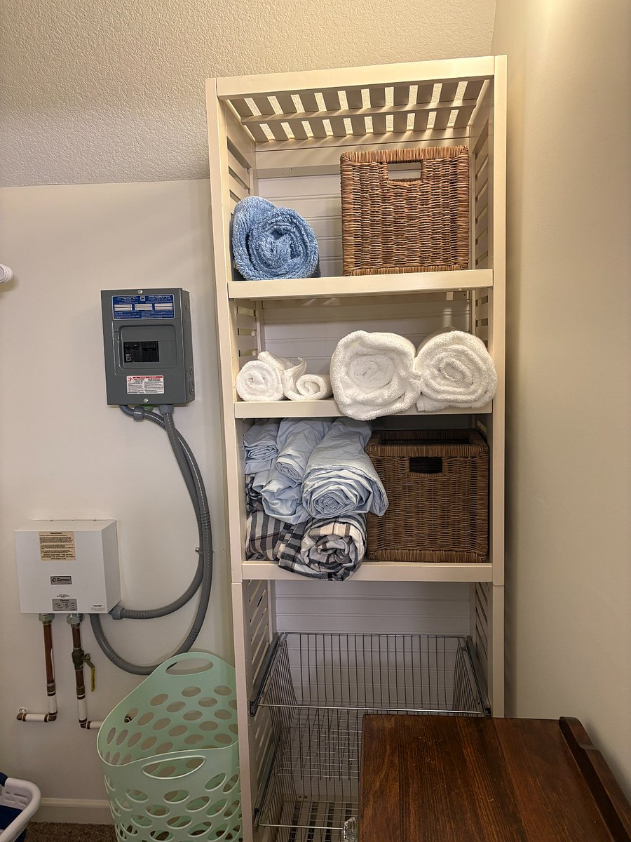 Storage Tower / sheets & towels