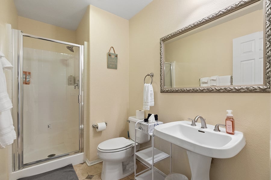 Furnished Finder property 1000484_1 photo 16