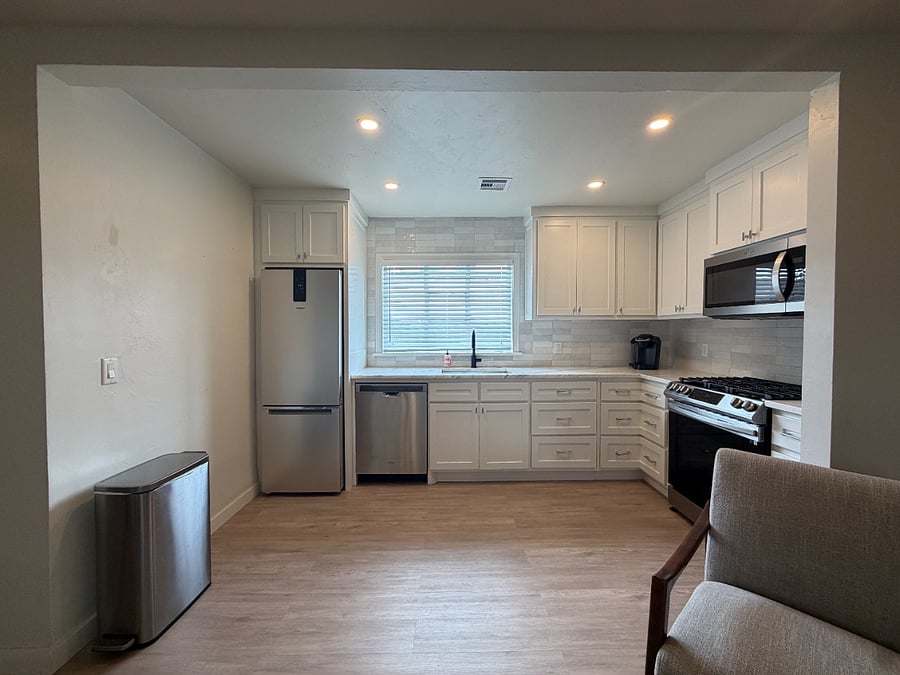 Furnished Finder property 1000489_1 photo 14