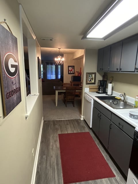 Furnished Finder property 1000506_1 photo 7