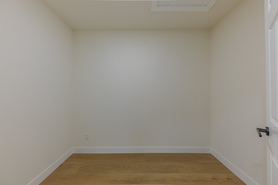 Furnished Finder property 1000518_1 photo 32
