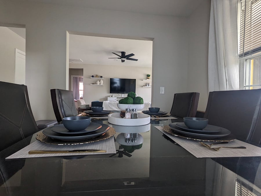 Eat in Kitchen