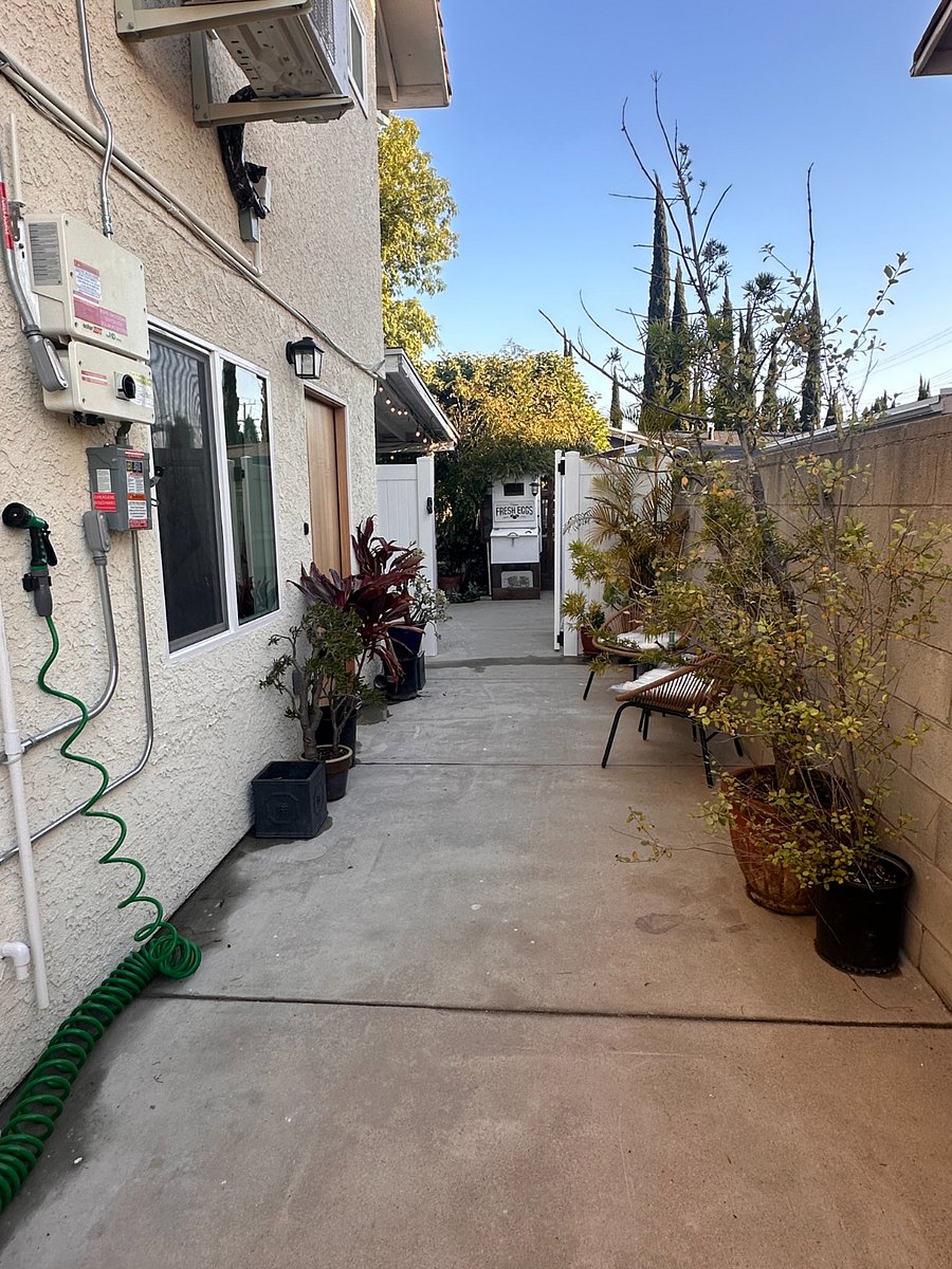 Furnished Finder property 1000536_1 photo 23