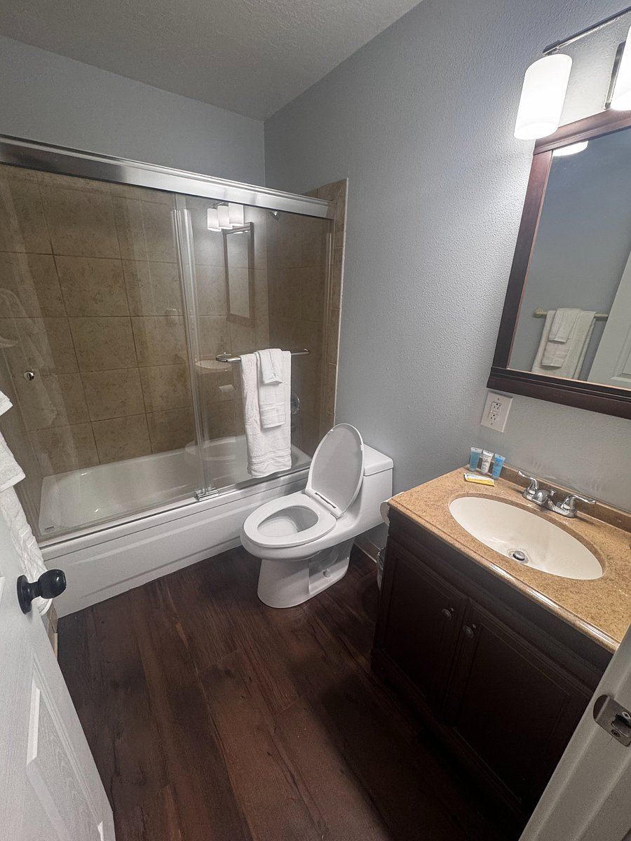 Furnished Finder property 1000538_1 photo 27