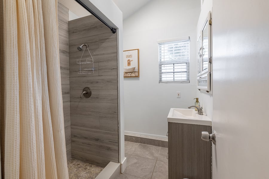 Furnished Finder property 1000581_1 photo 9