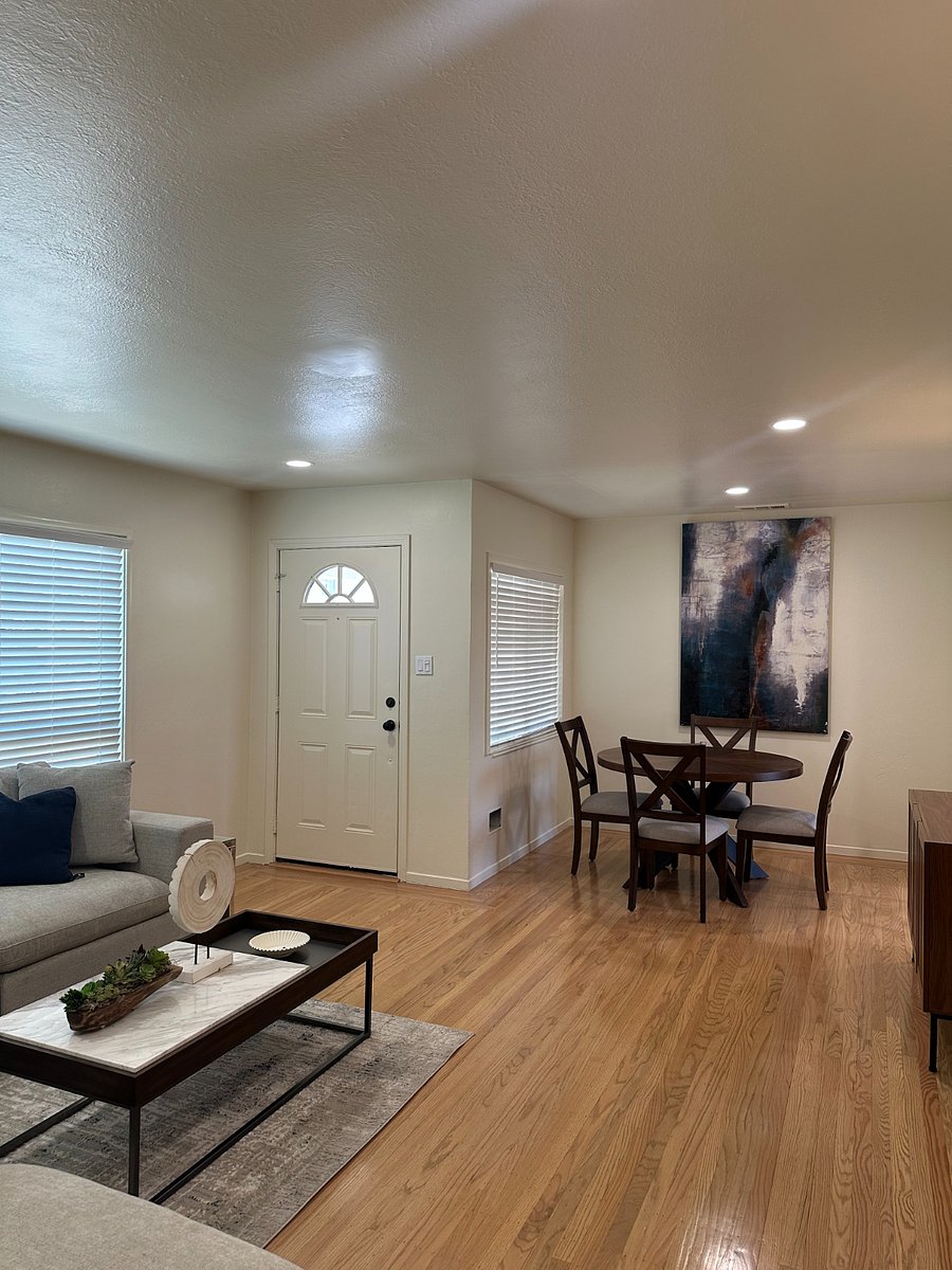Family Room/Dining Room