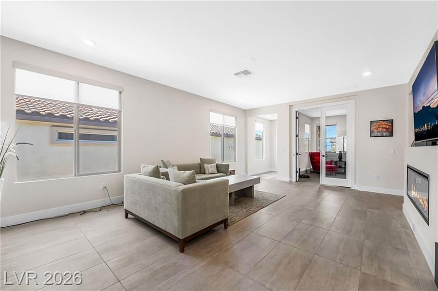 Furnished Finder property 1000605_1 photo 7