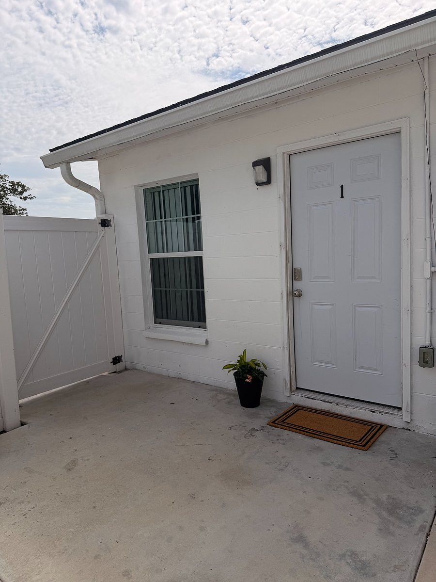 Furnished Finder property 1000613_1 photo 7