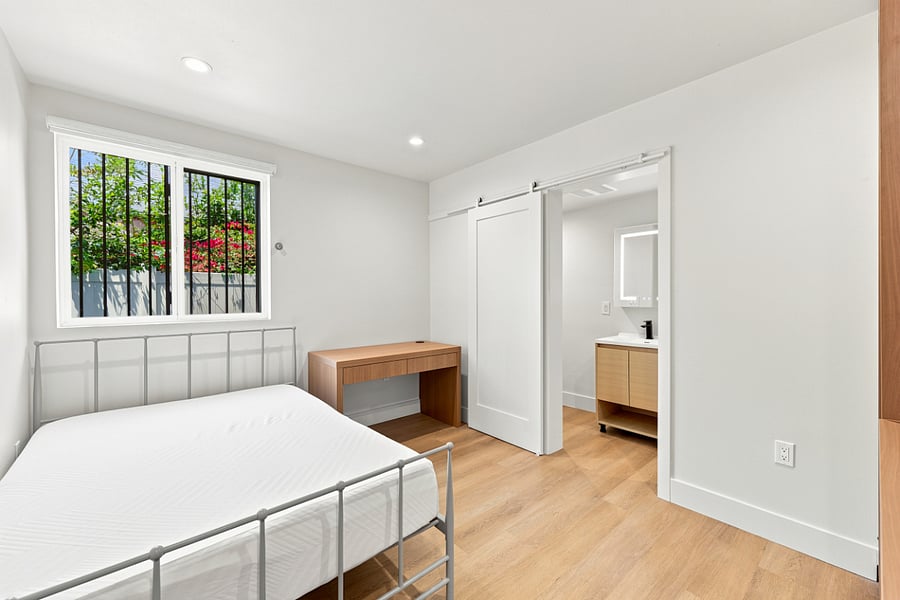 Furnished Finder property 1000617_1 photo 13