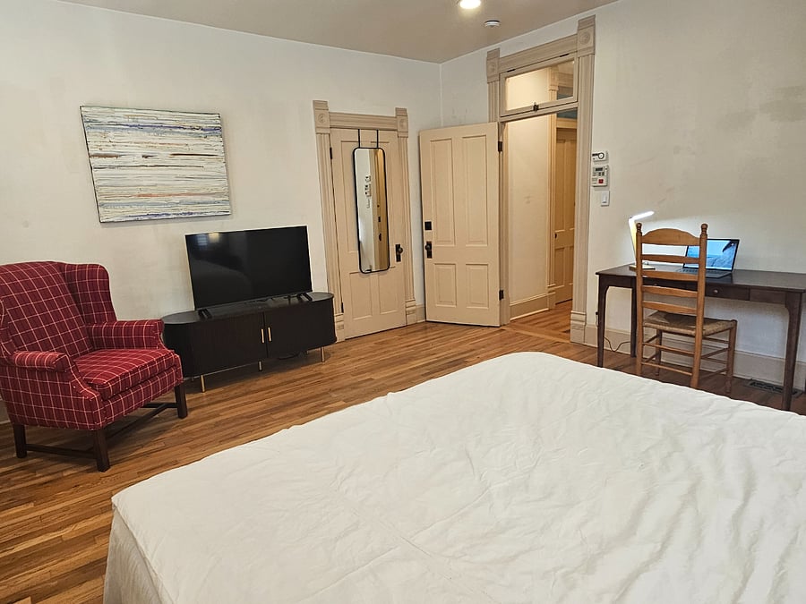Furnished Finder property 1000631_1 photo 3