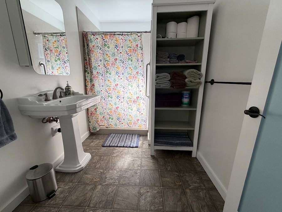 Furnished Finder property 1000637_1 photo 18