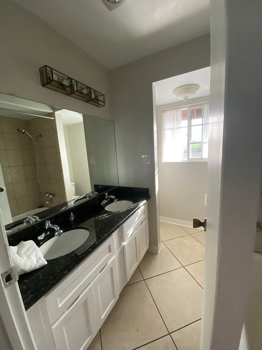 Furnished Finder property 1000642_1 photo 16