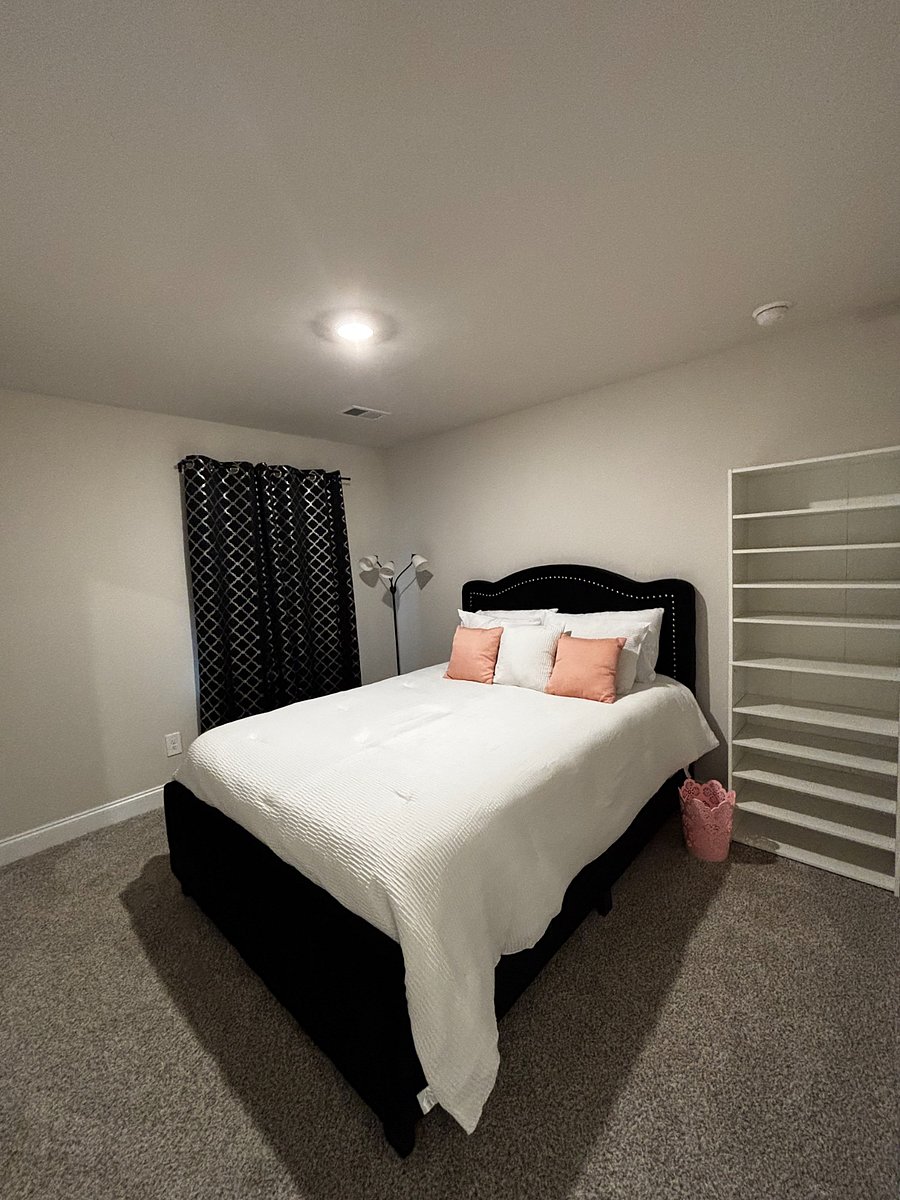 Furnished Finder property 1000660_1 photo 15
