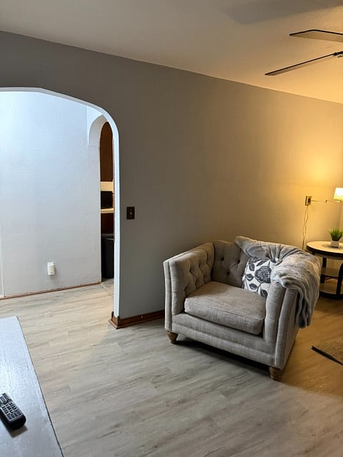 Furnished Finder property 1000665_1 photo 10