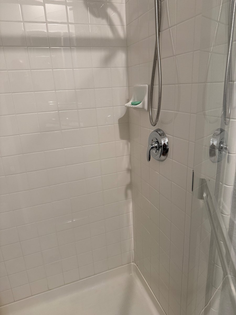Furnished Finder property 1000683_1 photo 8