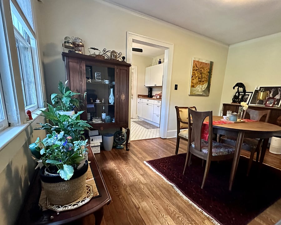 Light filled dining room